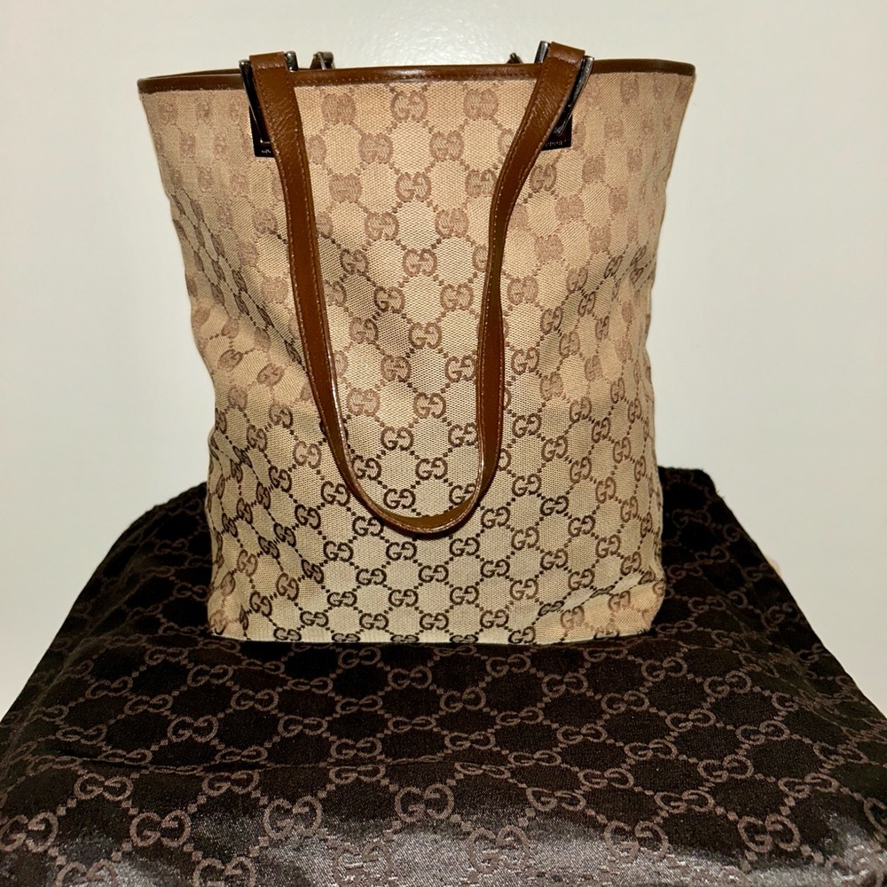 Gucci Vintage Authentic GG Monogram Vertical Tote Bag.  Excellent Condition - Picture 4 of 16